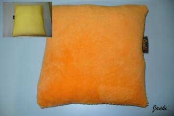 Mini cestovní polštářek - oranžový
